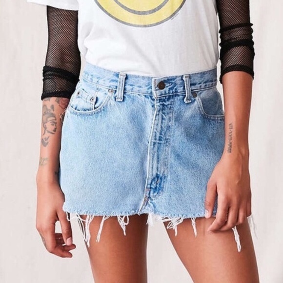 NWOT Urban Renewal Levi’s Denim Skirt - Picture 1 of 4